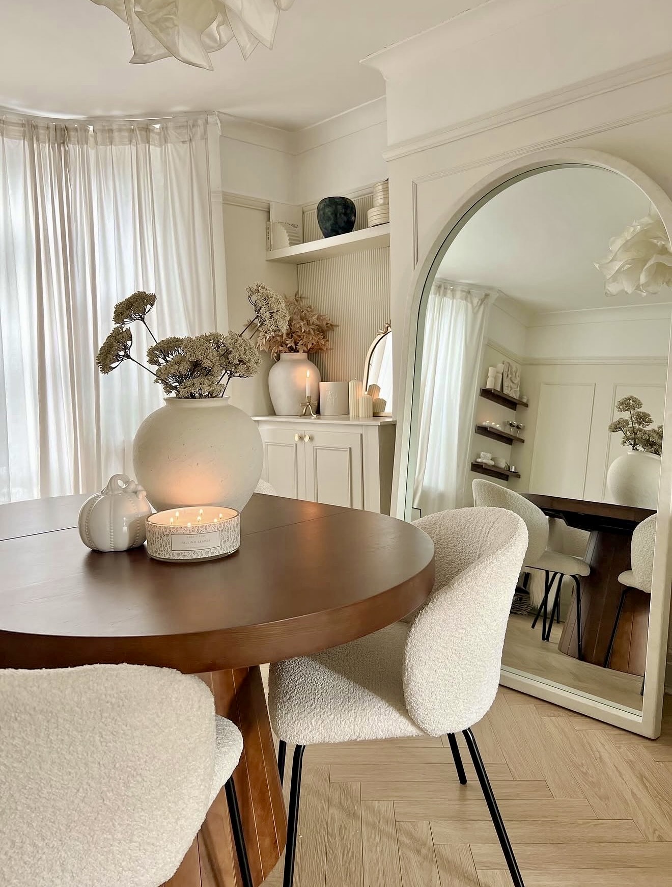 Cozy White Boucle Dining Chairs With Round Table