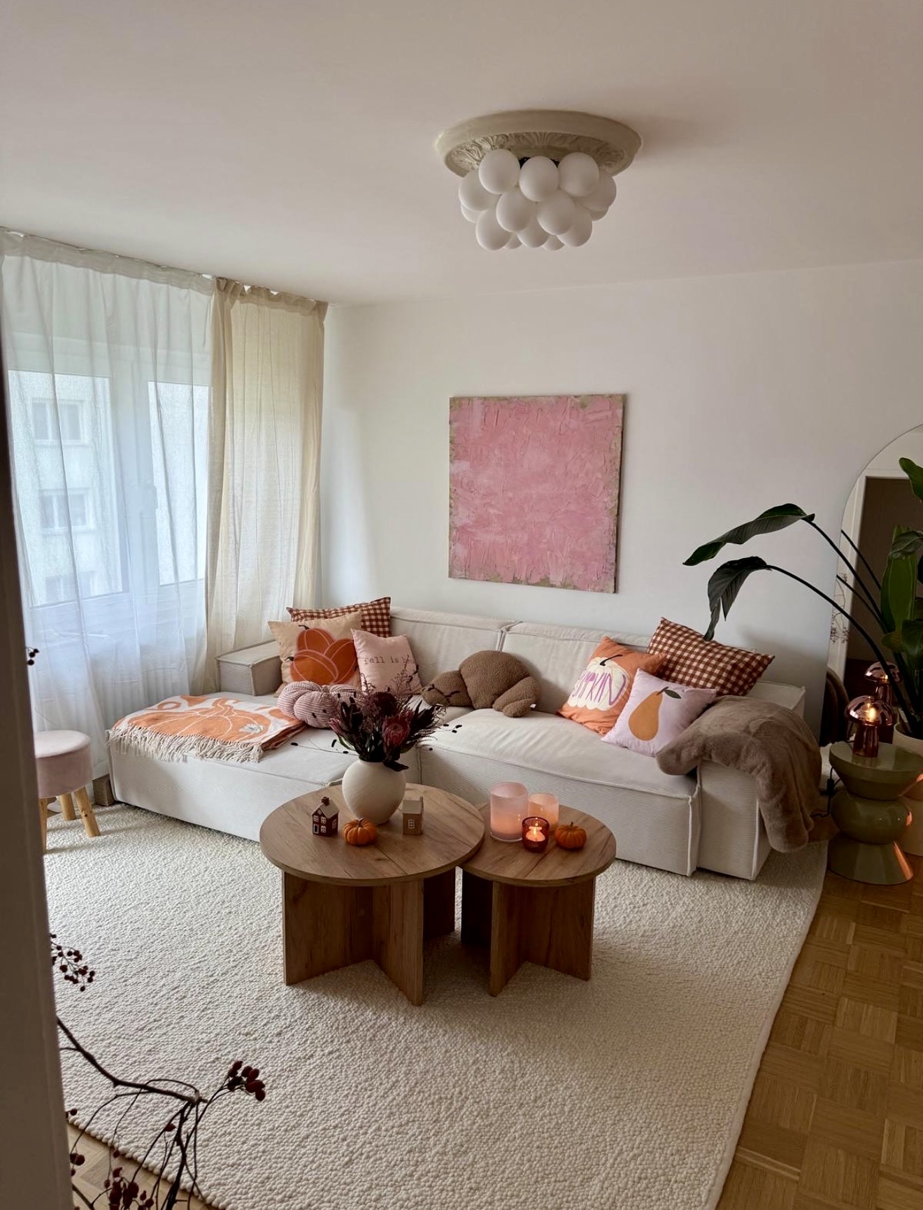 Warm and Cozy Autumn Living Room Retreat