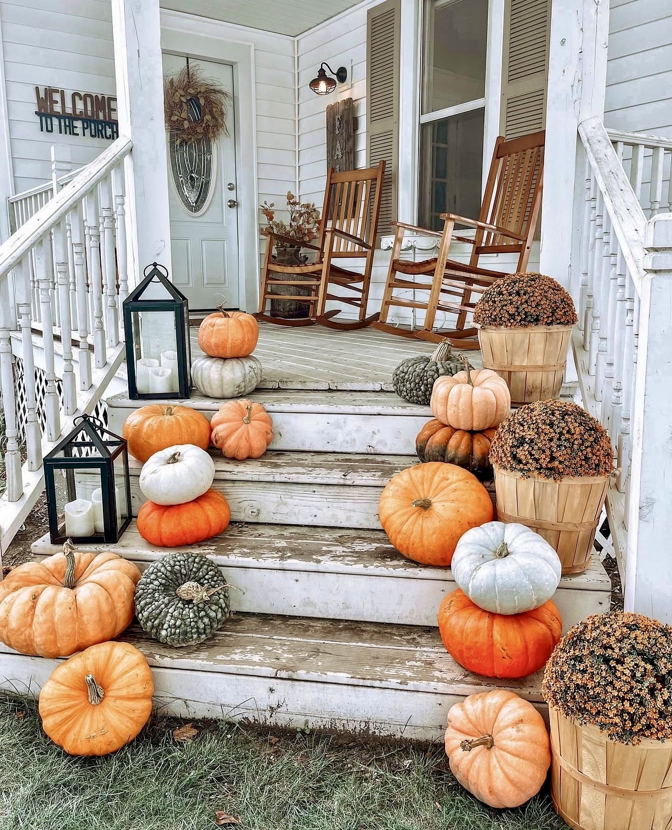 Charming Autumn Porch Pumpkin Staircase Display