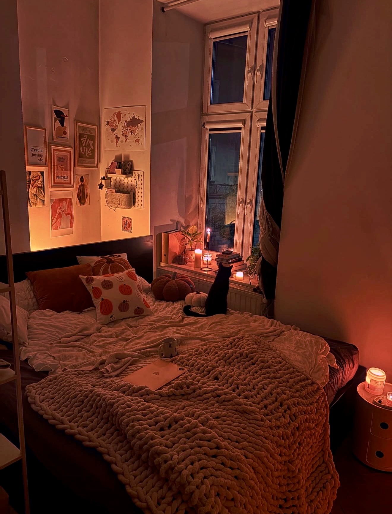 Cozy Autumn Bedroom With Pumpkin Accents