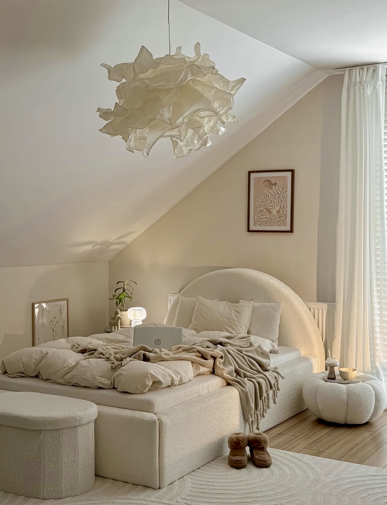 Cozy Bouclé Bedroom Oasis