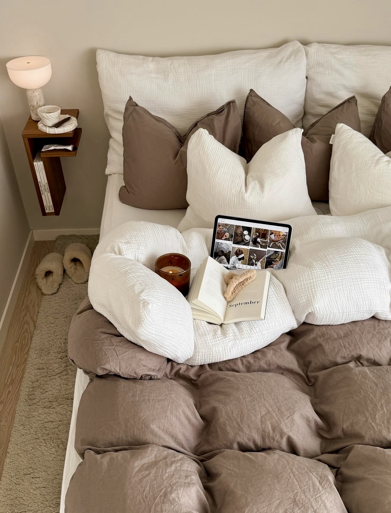 Cozy Neutral Fall Bedding With Brown and White