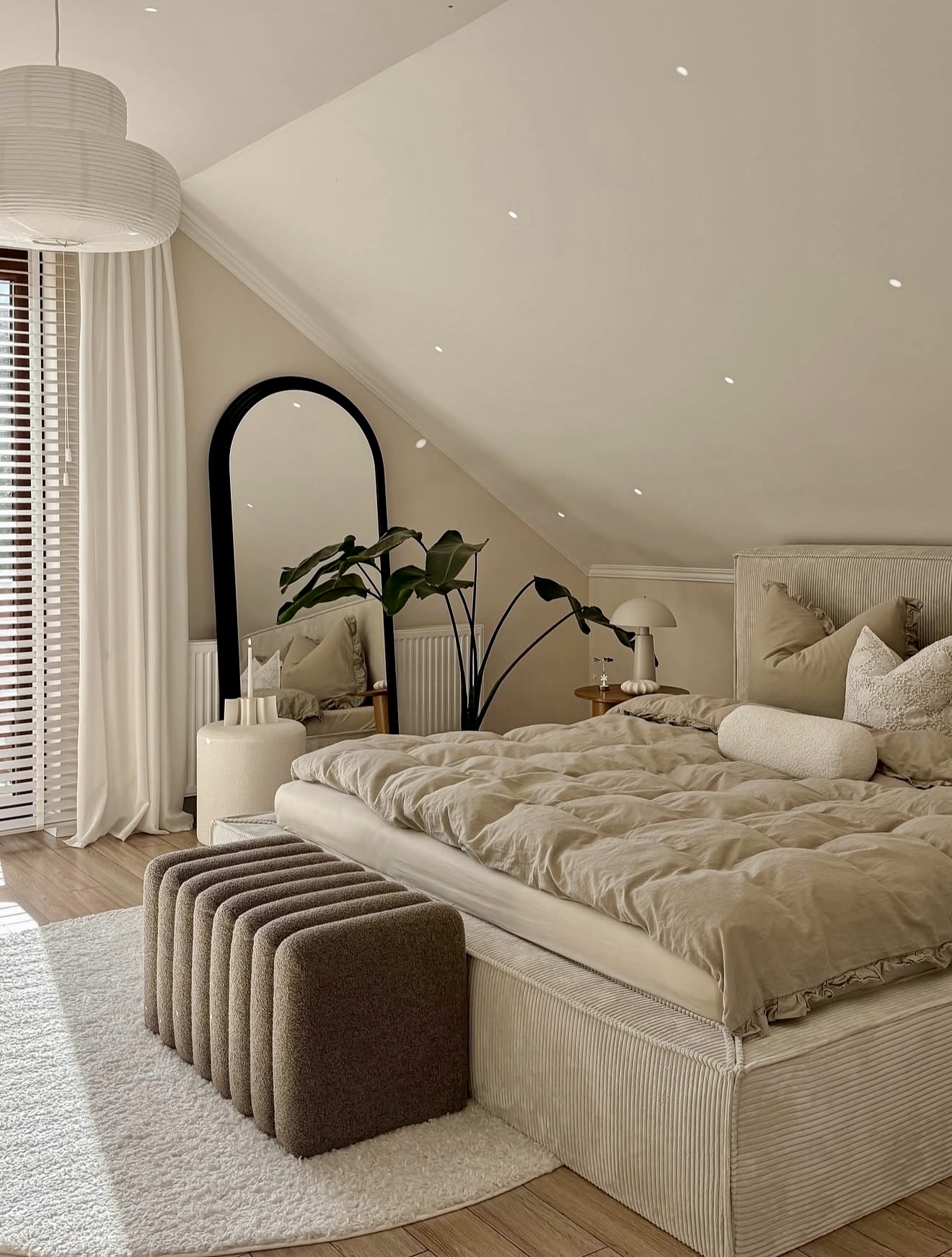 Cozy Neutral Textured Fall Bedroom Retreat