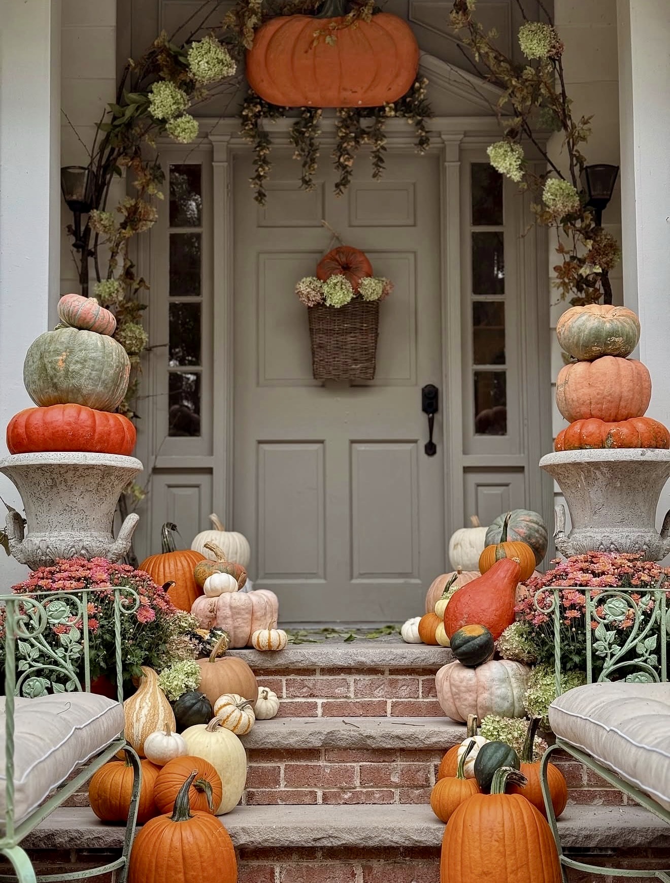 Harvest Pumpkin Staircase Fall Entrance