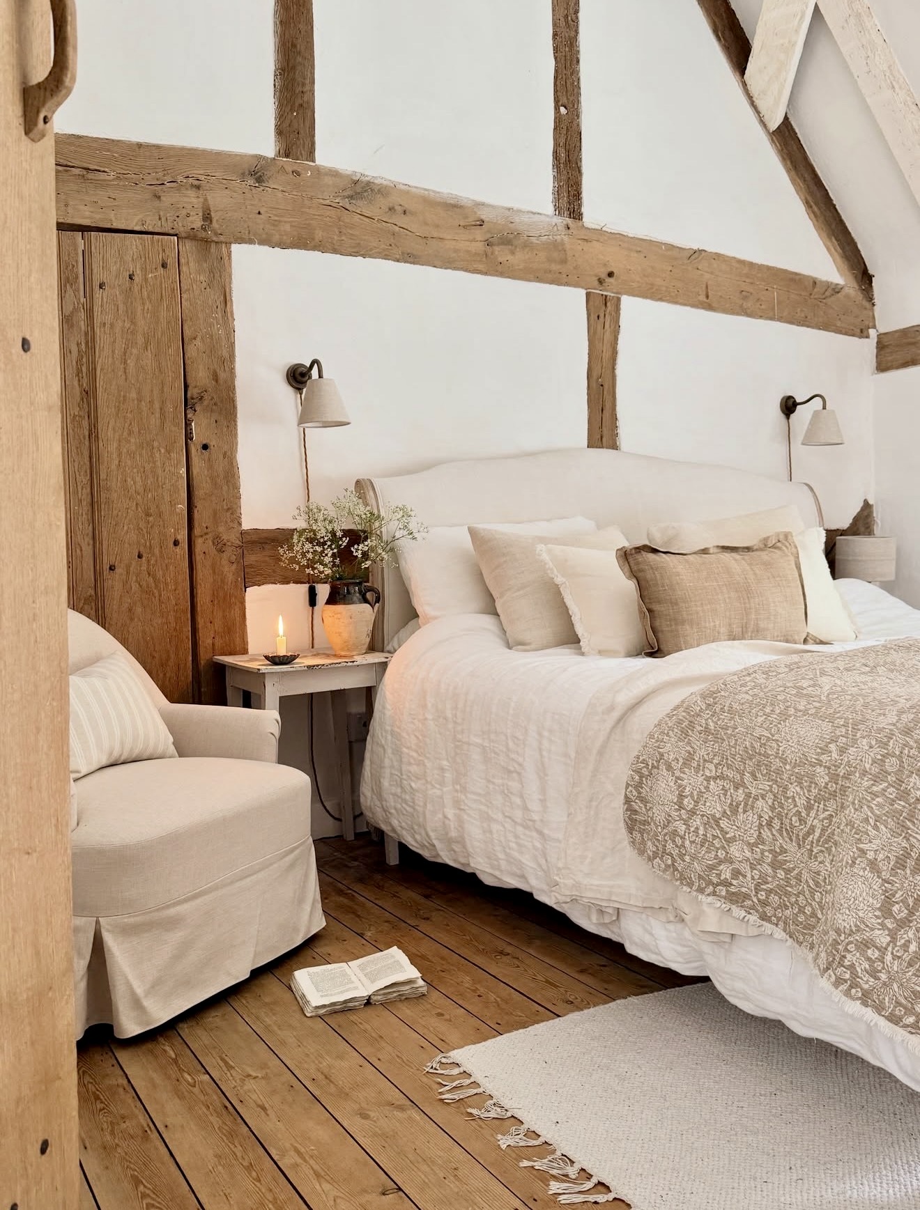 Rustic Farmhouse Cozy Bedroom Retreat