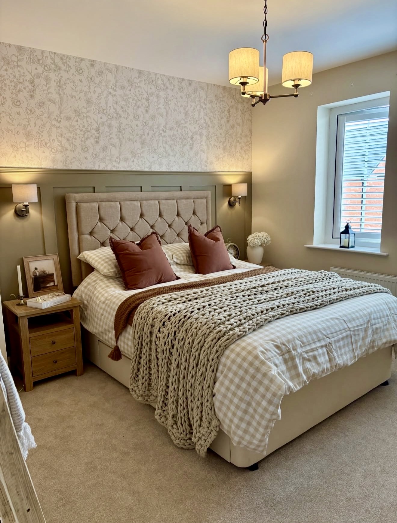 Warm And Cozy Gingham Fall Bedroom Retreat