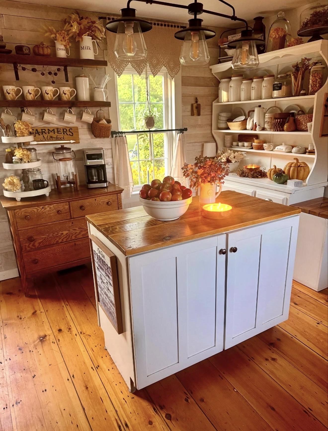 Warm Farmhouse Kitchen With Autumn Accents