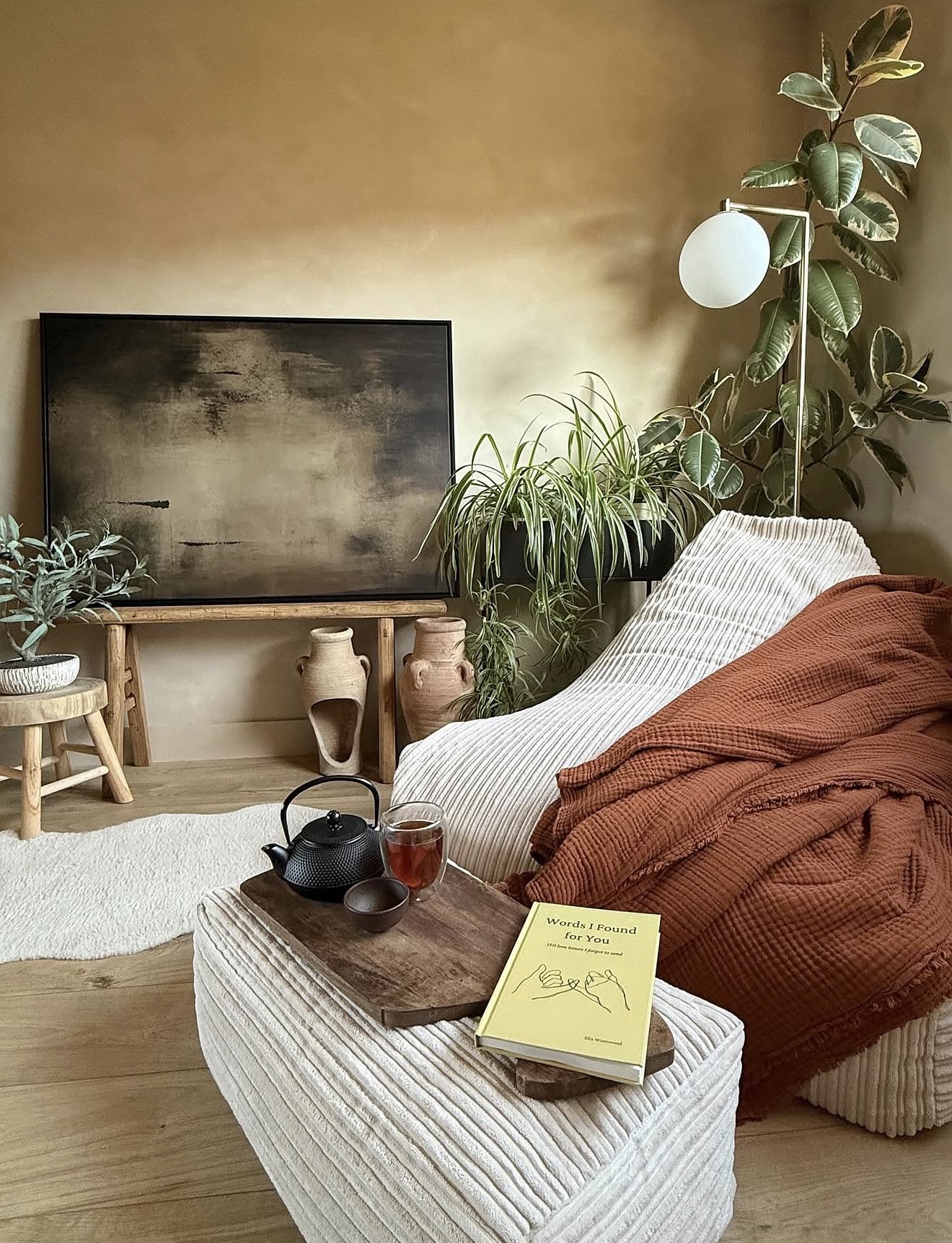 Cozy Textural Fall Reading Nook